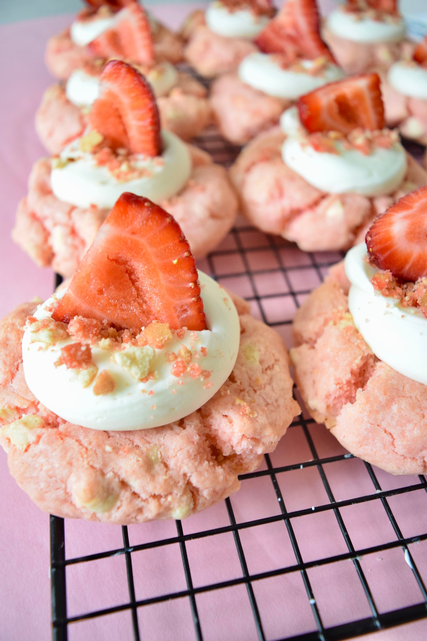 Strawberry Dream - dozen